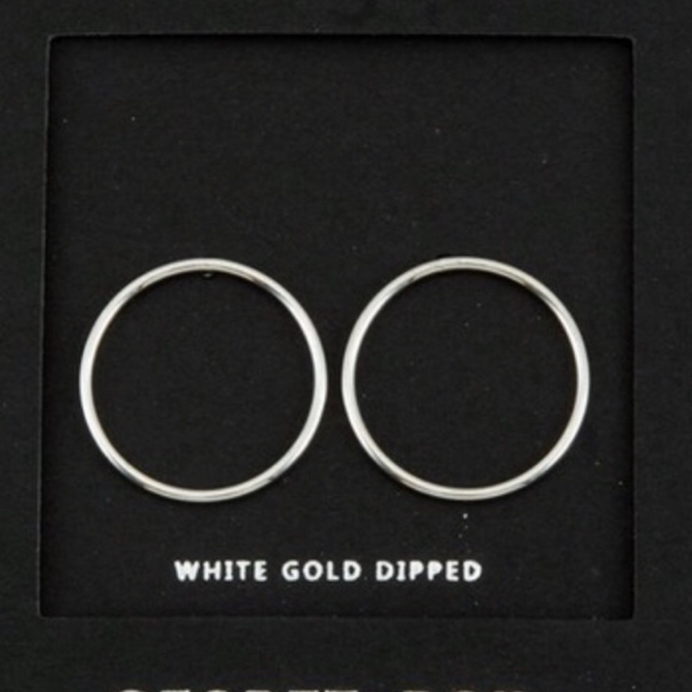 Dainty Gold Dipped Circle Earrings